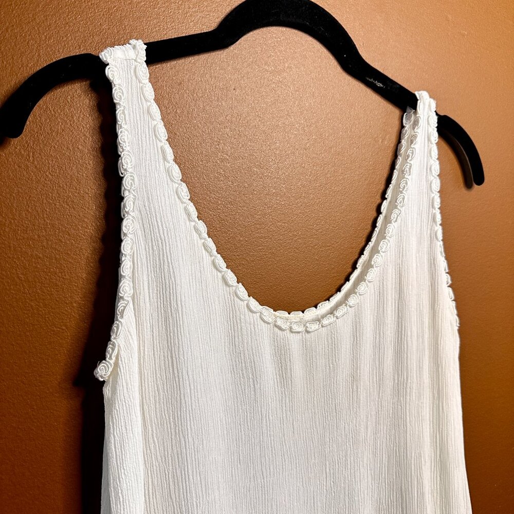 White Boho Gauzy Maxi Dress w/ Floral Details – Size Medium